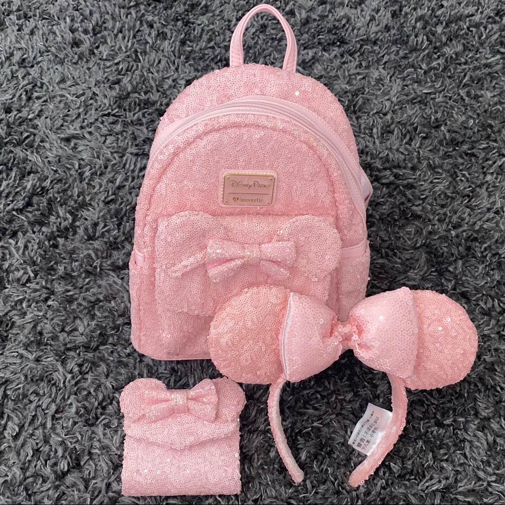 DisneyParks Loungefly Minnie Mouse Sequin Backpack